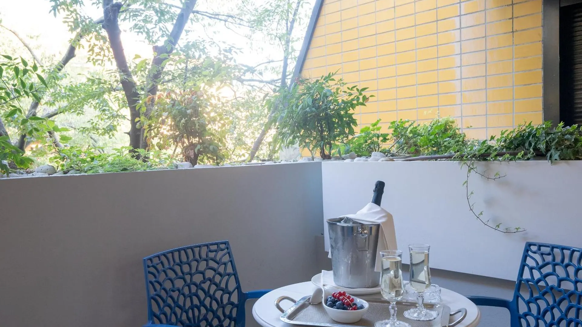 Art Hotel Navigli Milan 4*,  Italy